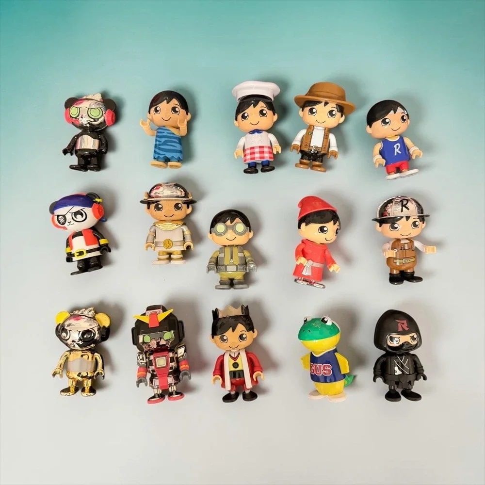 Lot of 15 Ryans World Assorted Toy Action Figures Characters‎ 3 Inches Panda Gus